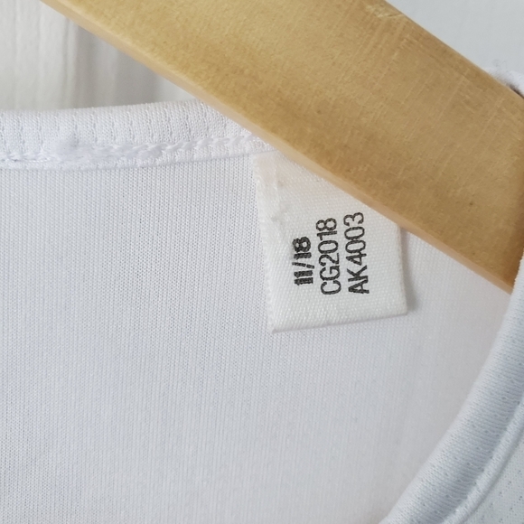 Adidas Women's Running Run T-Shirts White CG2018 size XS - Picture 9 of 10